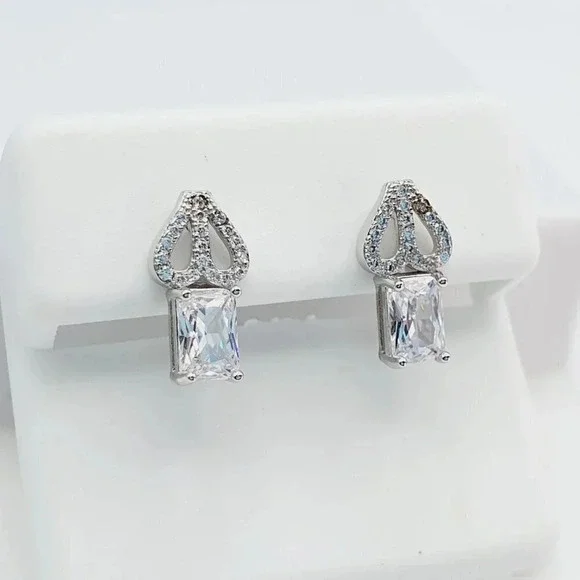 925 Sterling Silver Cubic Zirconia Earrings, U19254815